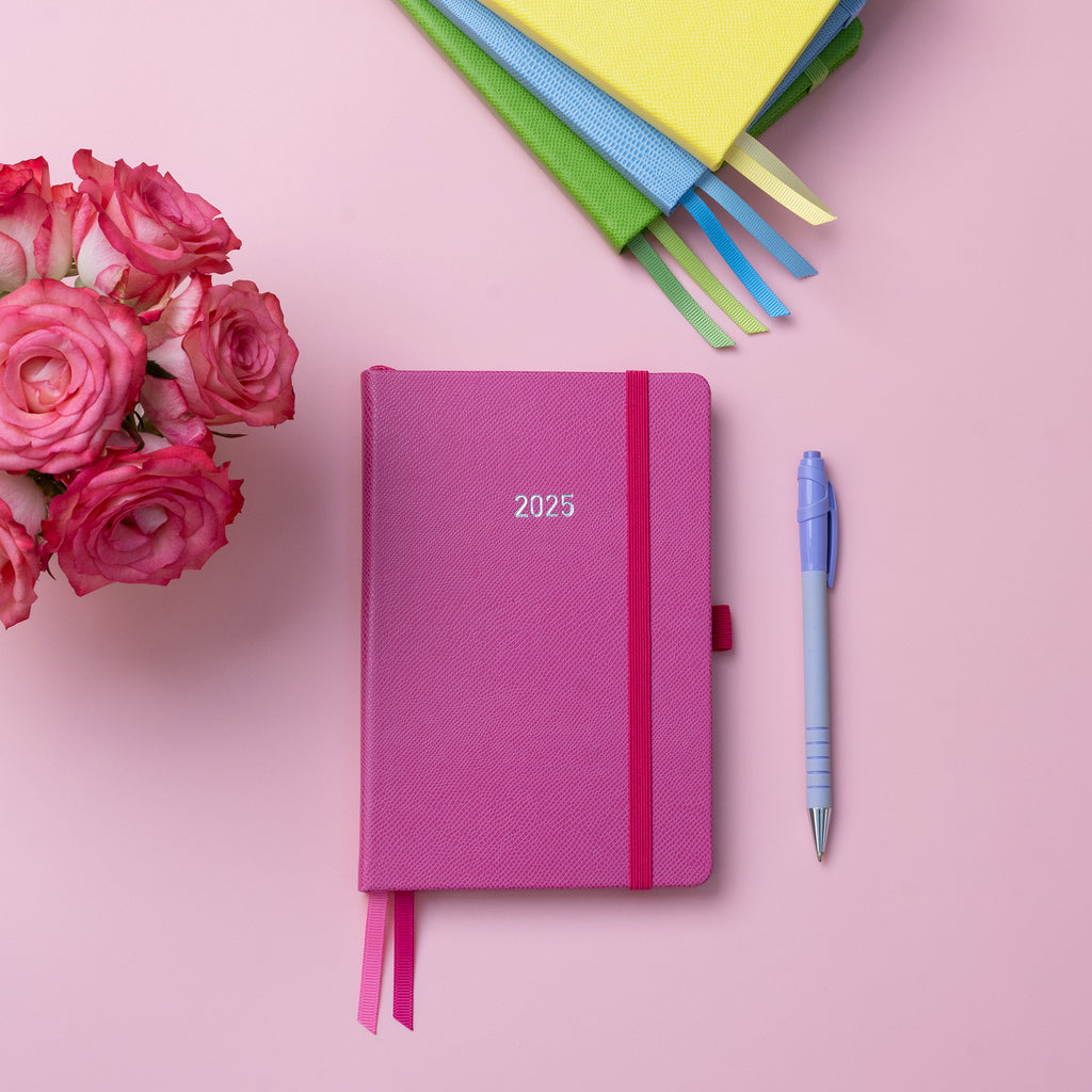 MUM's Diary 2025: Pink